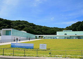 Yokosuka Museum of Art